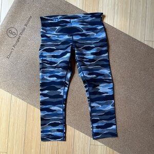 Lululemon Athletica Blue and Gray Patterned Leggings